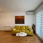 Apartamento Con Piscina En Roses