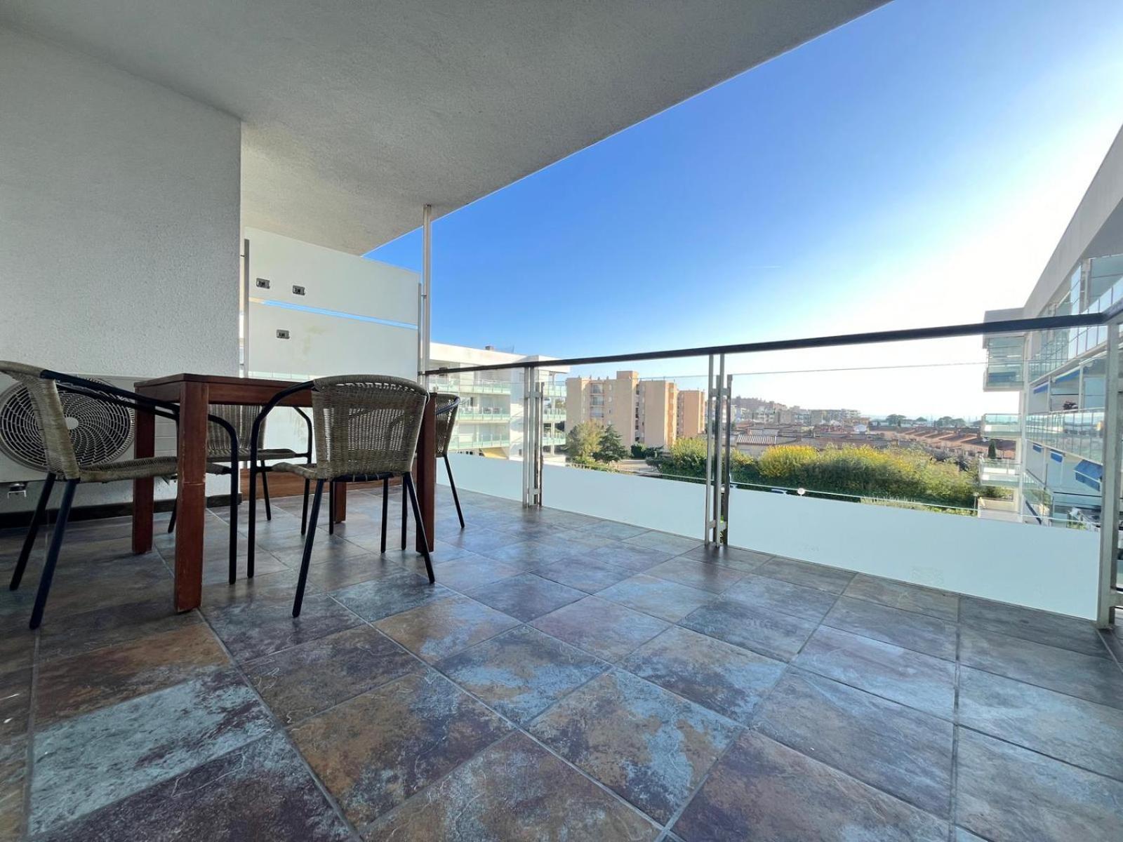 Con Piscina En Appartement